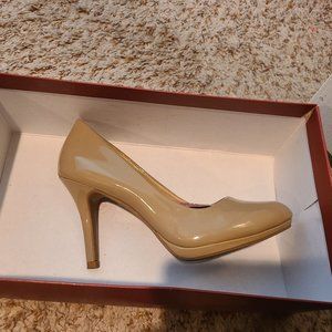 New Merona heels Melanie 5.5 nude